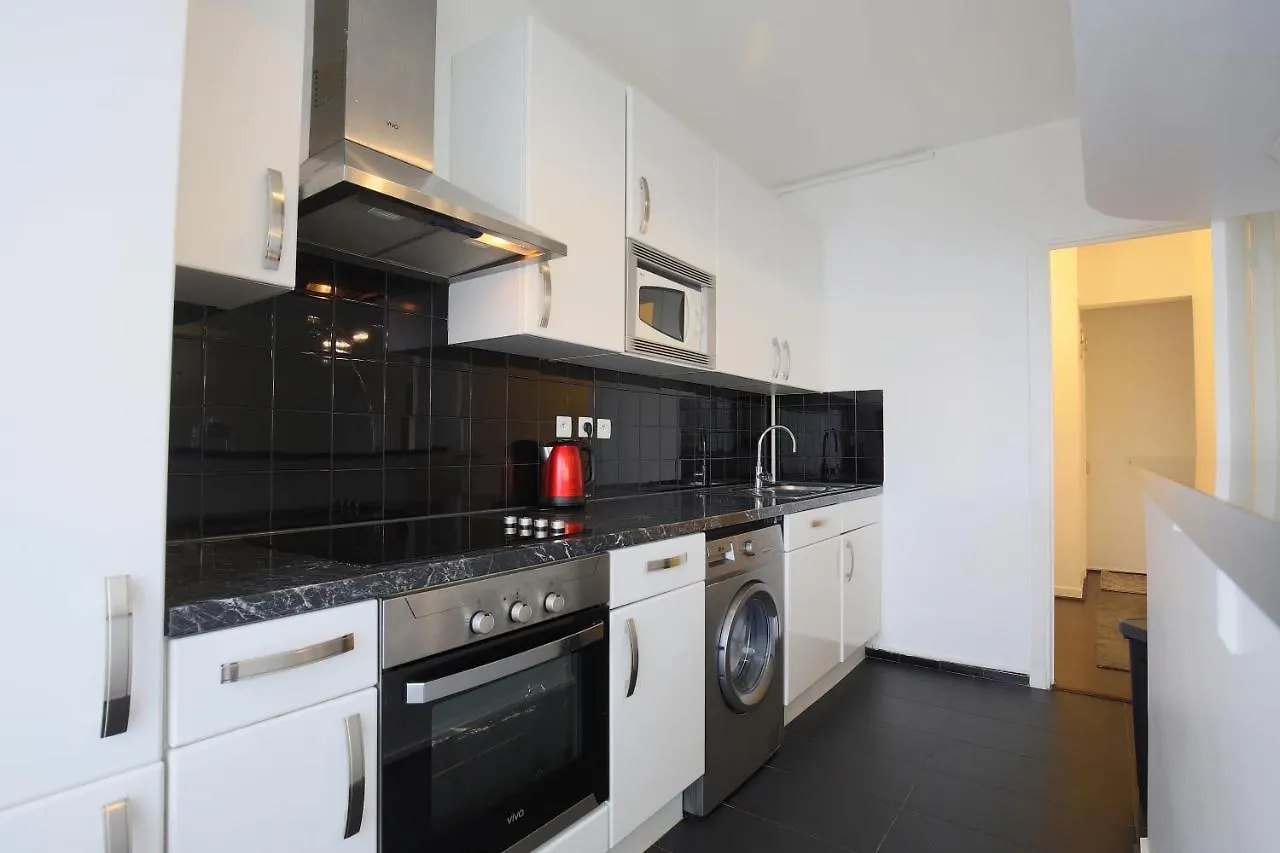 Appartement Ponthieu - Hala Parigi Appartamento