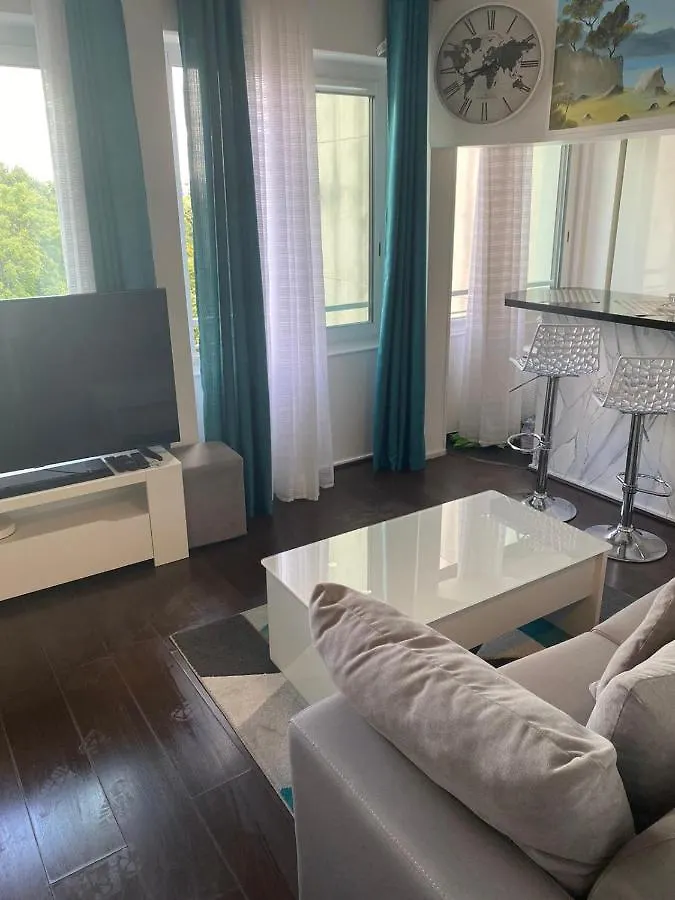 Appartement Ponthieu - Hala Parigi Appartamento