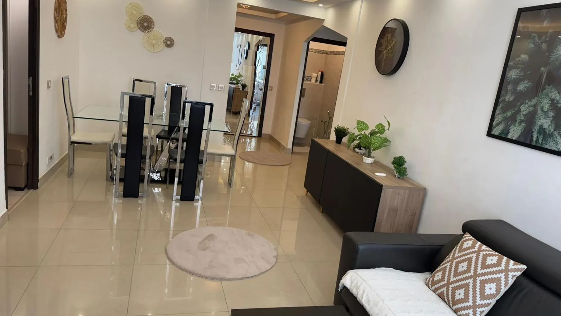 Appartement Ponthieu - Hala Parigi